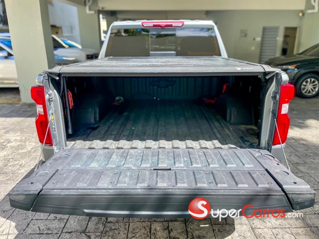 2025 Chevrolet Silverado High Country — foto 6 / 10