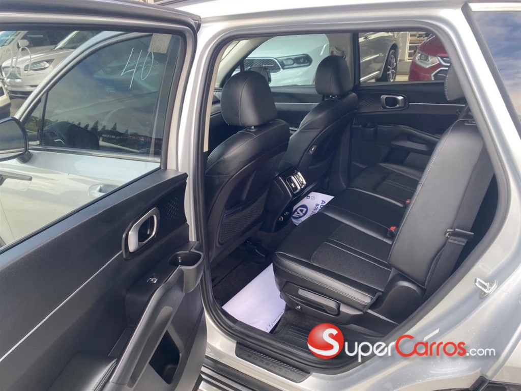 2022 Kia Sorento S — foto 6 / 12