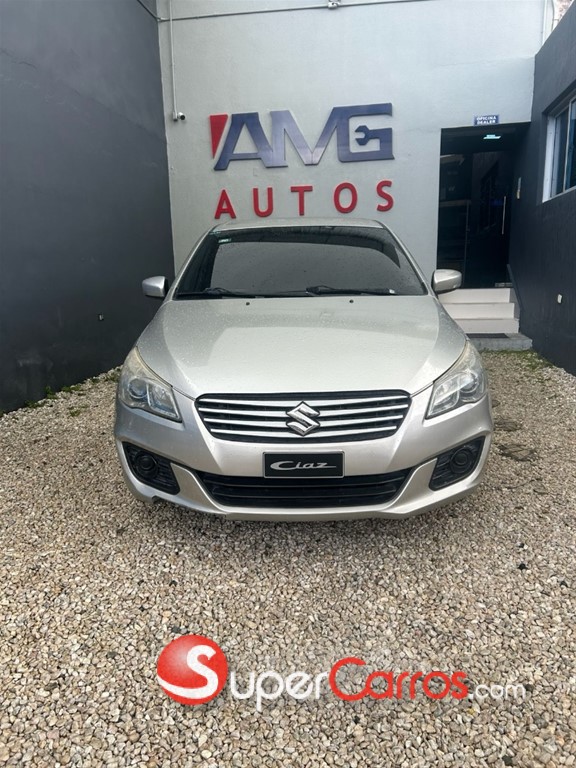 2017 Suzuki Ciaz — foto 6 / 12