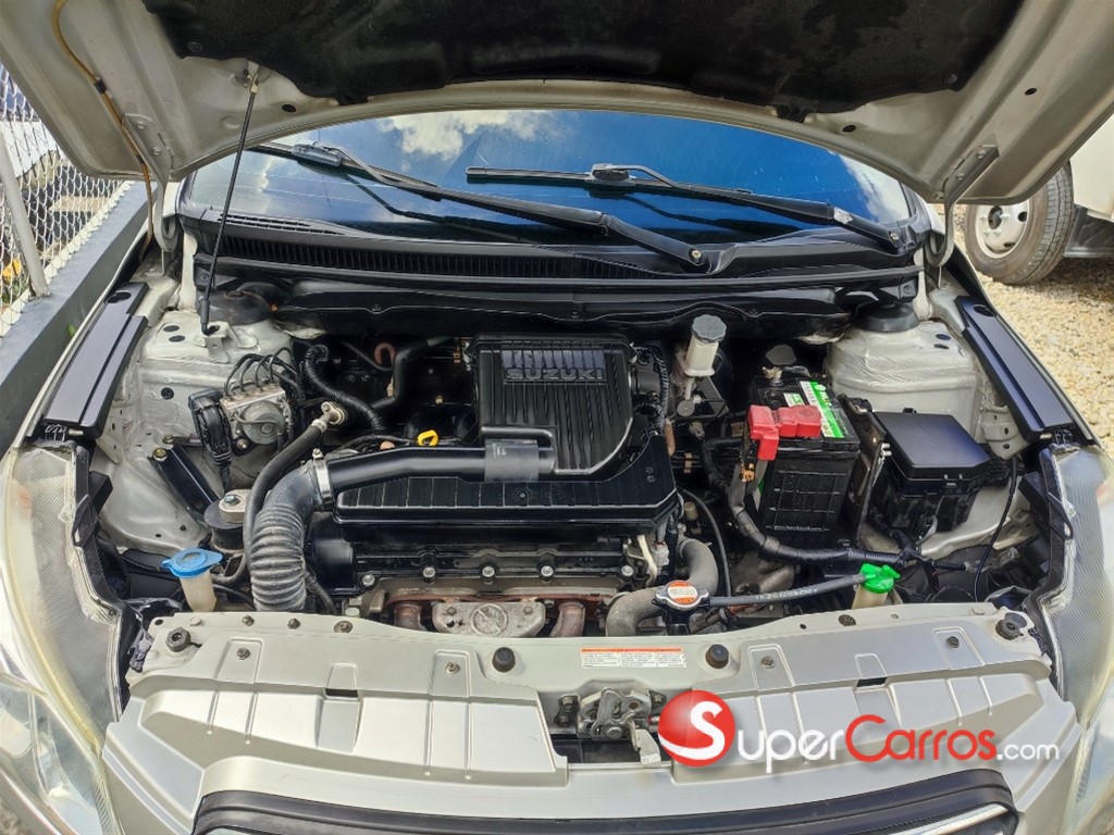 2017 Suzuki Ciaz — foto 10 / 12