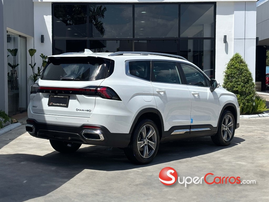 2027 Geely Okavango — foto 6 / 8
