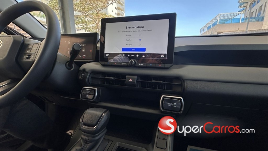 2027 Toyota RAV4 LE Hibrid — foto 10 / 11