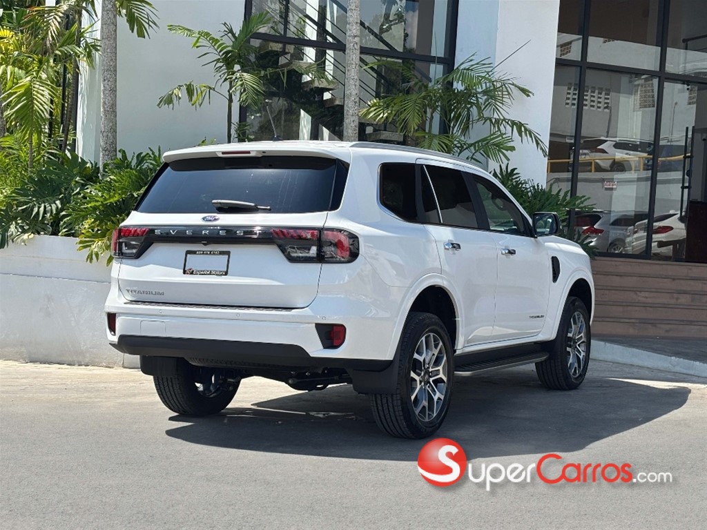 2025 Ford Everest Limited — foto 8 / 8
