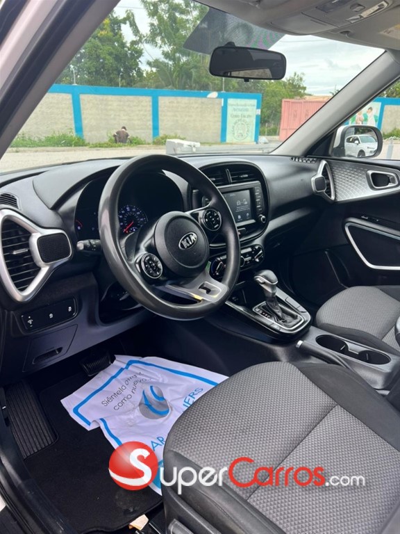 2020 Kia Soul LX — foto 4 / 8