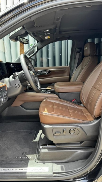2025 Chevrolet Tahoe Highcountry — foto 5 / 7