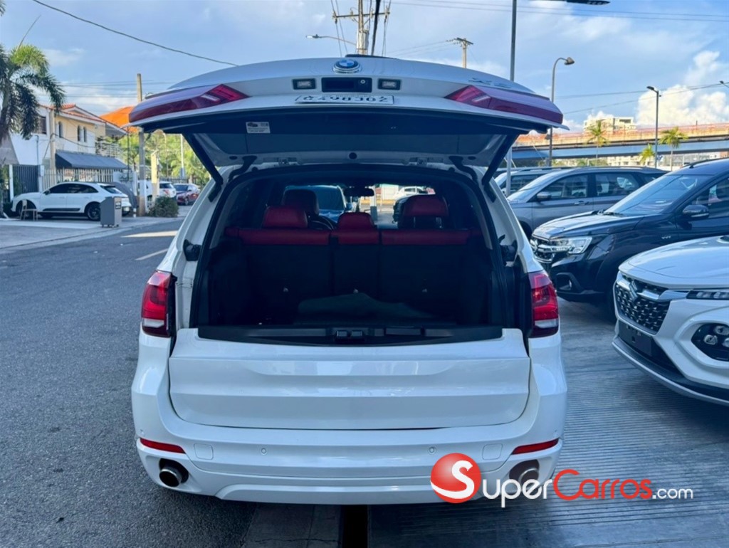 2014 BMW X 5 SDrive 35i — foto 10 / 11