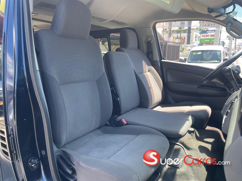 2021 Nissan Caravan — foto 7 / 11