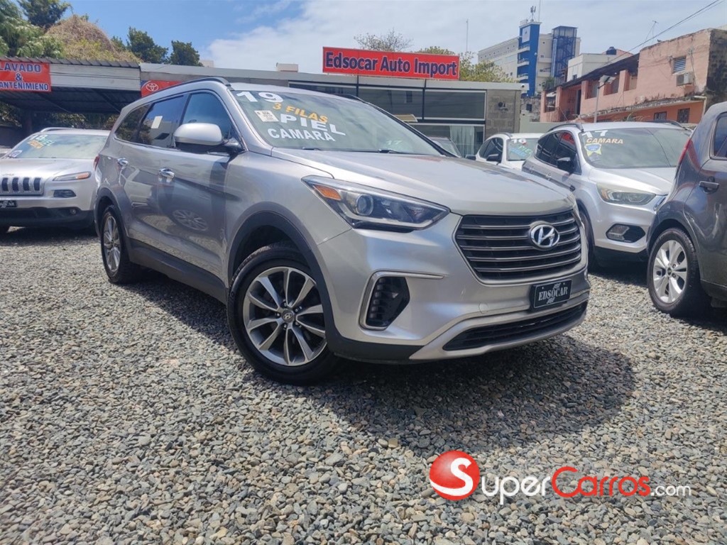 2019 Hyundai Grand Santa Fe XI