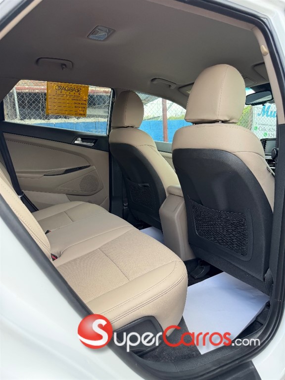 2020 Hyundai Tucson Value — foto 8 / 12