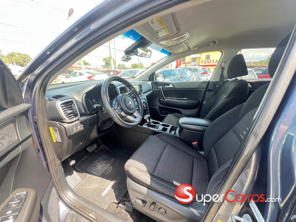 2020 Kia Sportage LX — foto 8 / 11