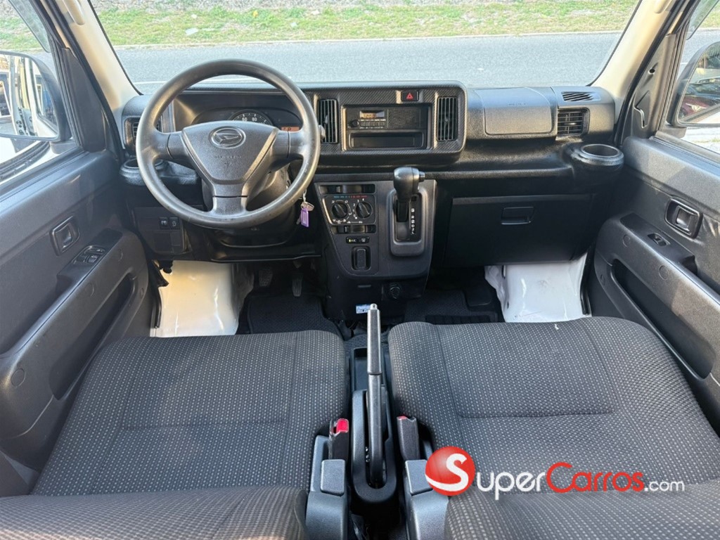 2020 Daihatsu Hijet — foto 4 / 9