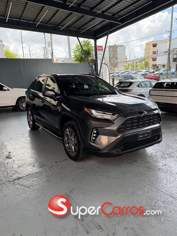 2023 Toyota RAV4 XLE — foto 2 / 10