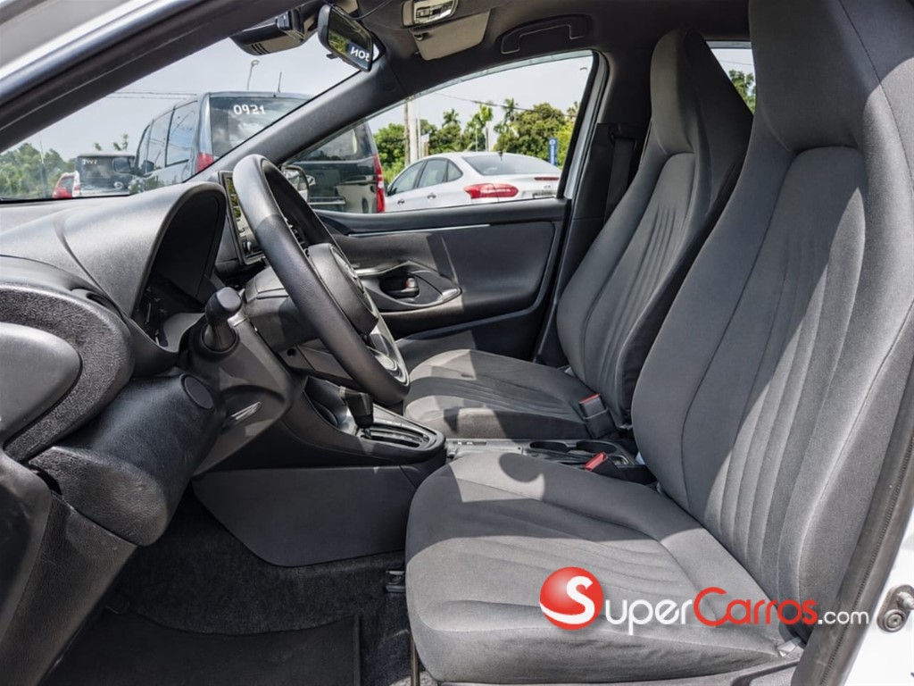 2021 Toyota Yaris — foto 5 / 9