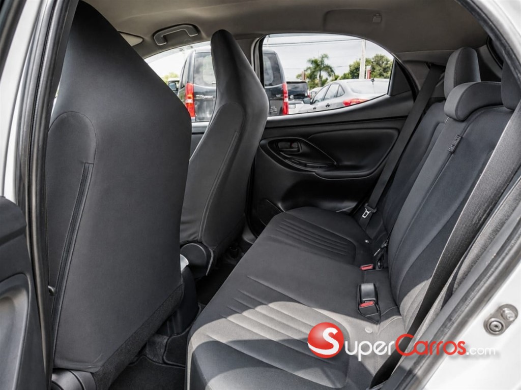 2021 Toyota Yaris — foto 6 / 9