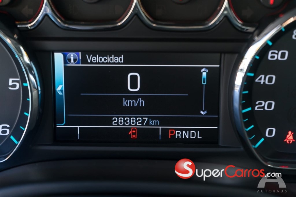 2018 Chevrolet Suburban LS — foto 4 / 9