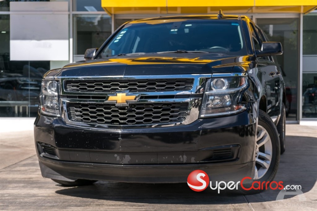 2018 Chevrolet Suburban LS — foto 5 / 9