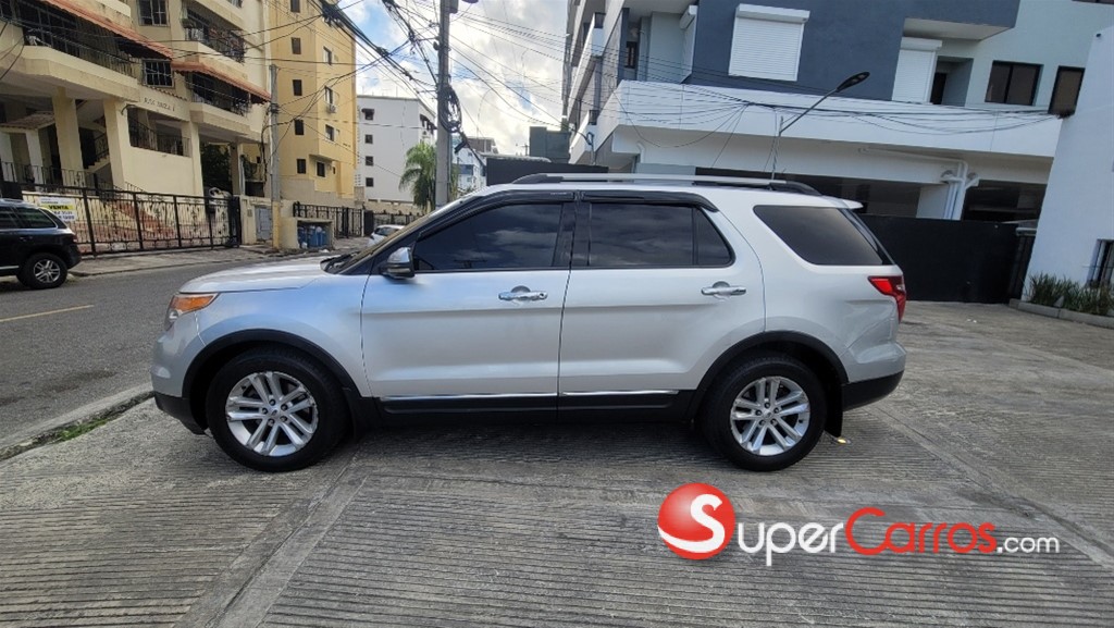 2012 Ford Explorer XLT — foto 3 / 11