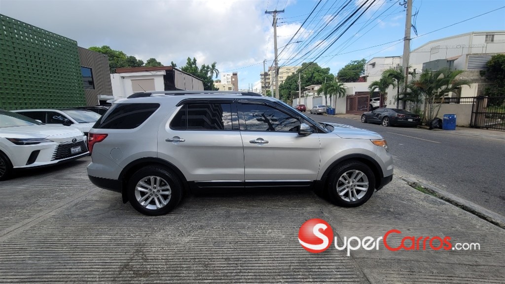 2012 Ford Explorer XLT — foto 7 / 11