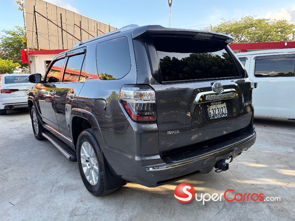 2014 Toyota 4 Runner Limited — foto 4 / 9