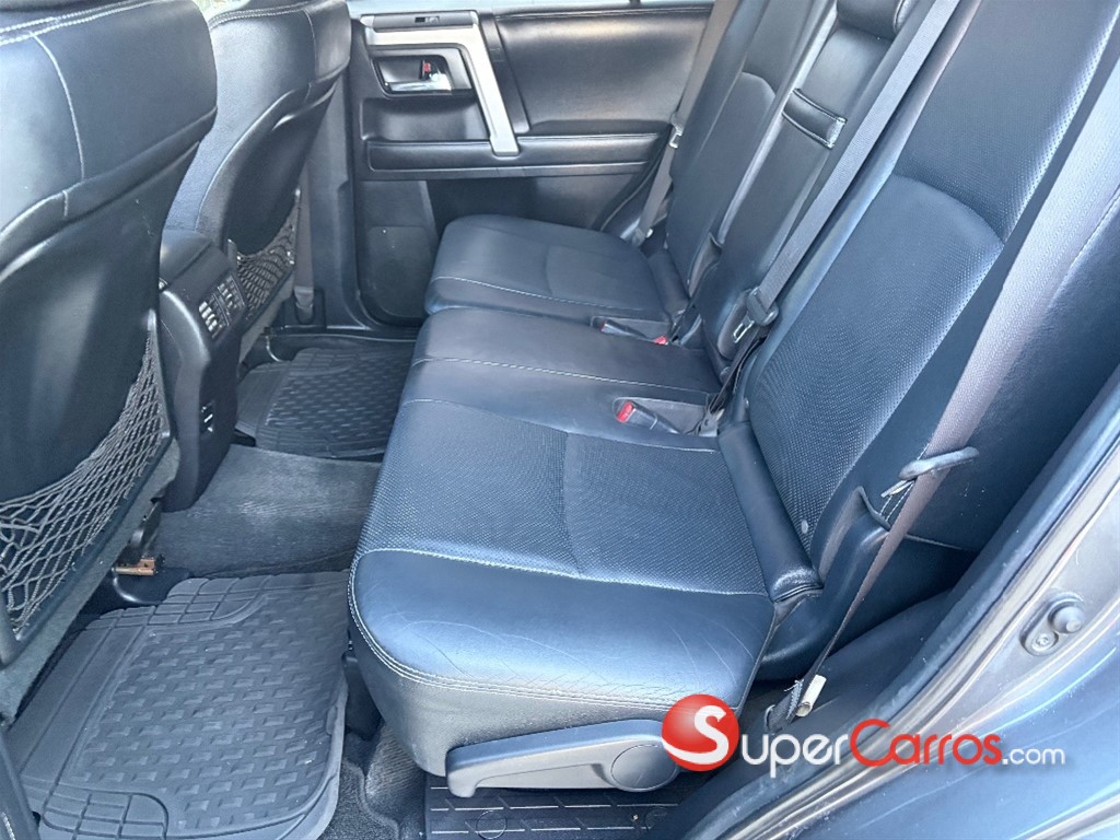 2014 Toyota 4 Runner Limited — foto 7 / 9