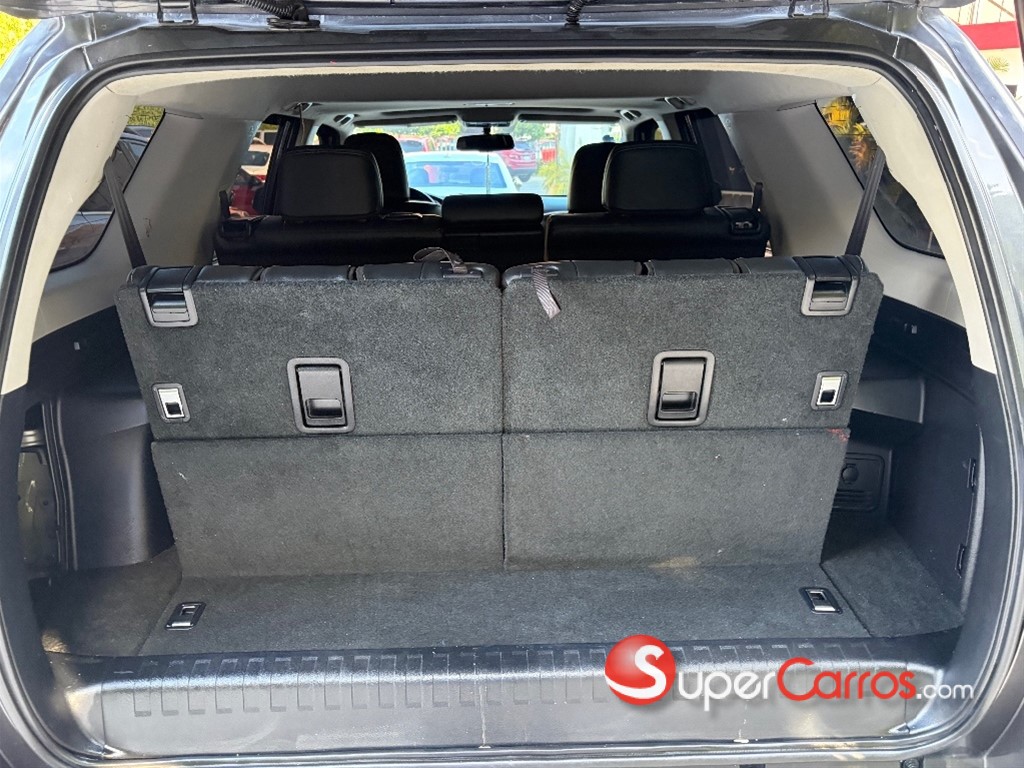 2014 Toyota 4 Runner Limited — foto 9 / 9