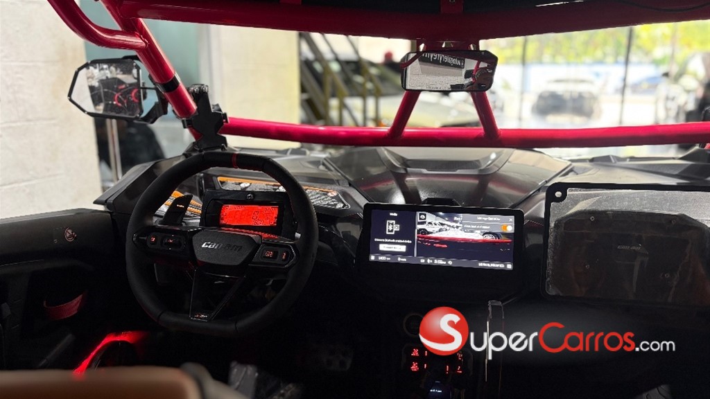 2025 Can Am Maverick MAX XRS SMART SHOX — foto 11 / 12