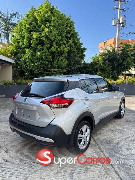 2020 Nissan Kicks — foto 4 / 12