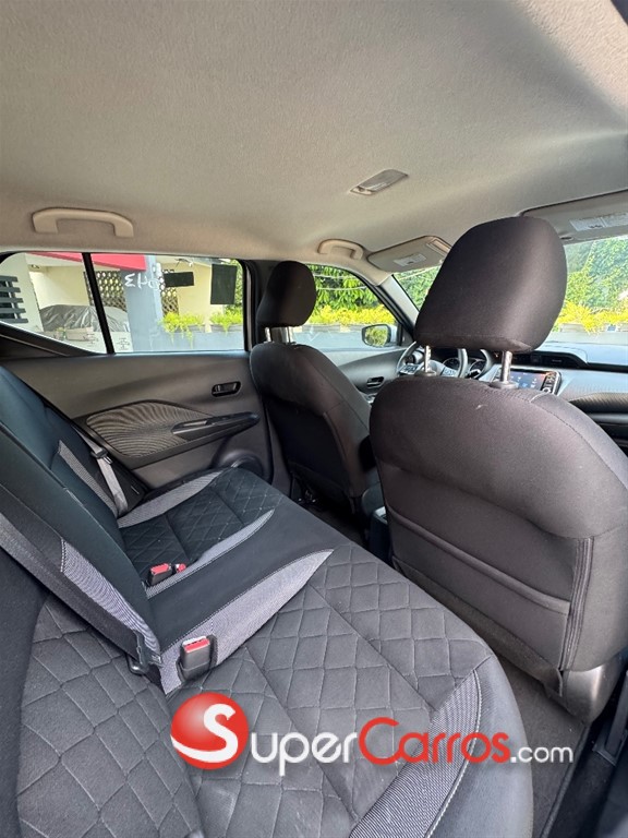 2020 Nissan Kicks — foto 8 / 12