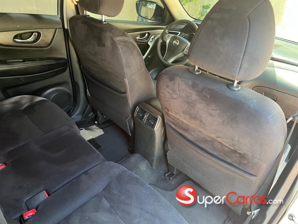 2017 Nissan X-Trail — foto 7 / 8