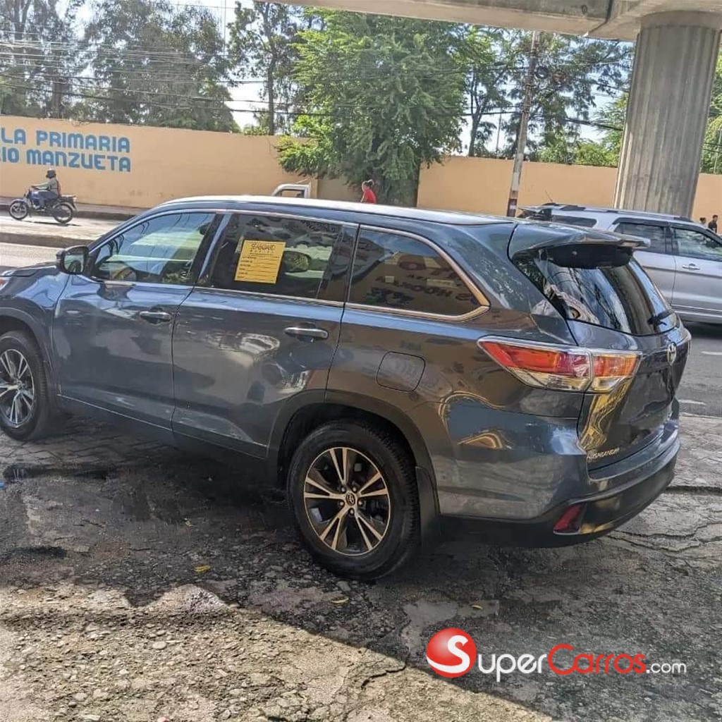 2016 Toyota Highlander XLE — foto 6 / 6