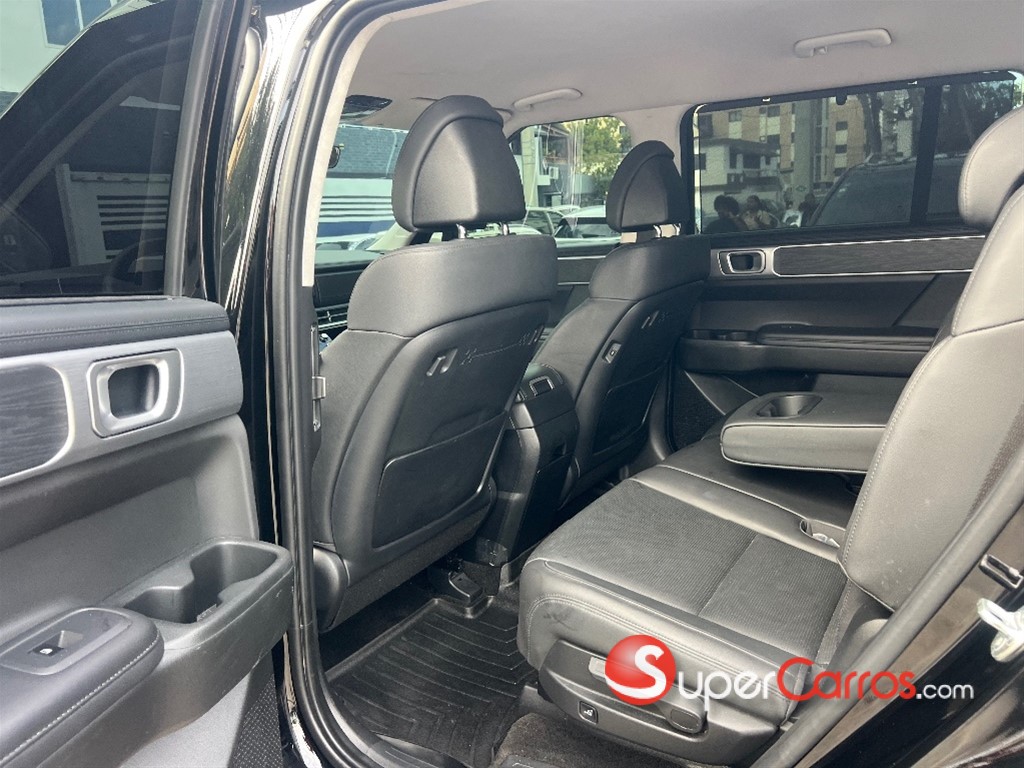 2024 Hyundai Santa Fe Limited — foto 9 / 12