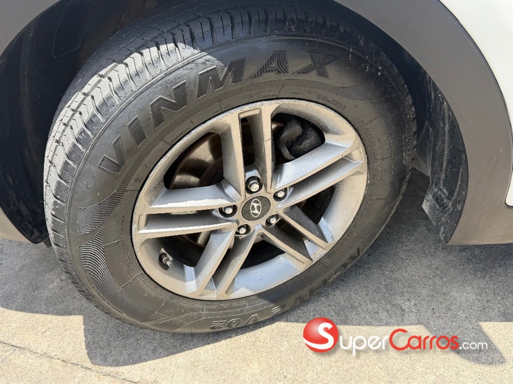 2017 Hyundai Santa Fe Sport Luxury — foto 7 / 12