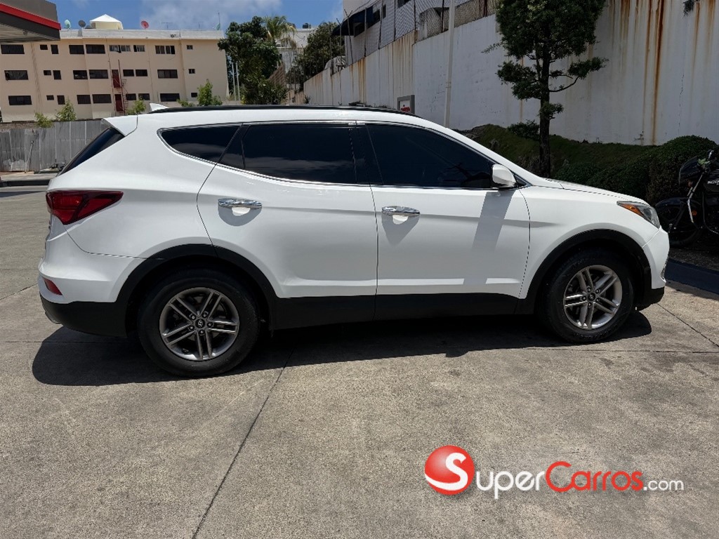 2017 Hyundai Santa Fe Sport Luxury — foto 8 / 12