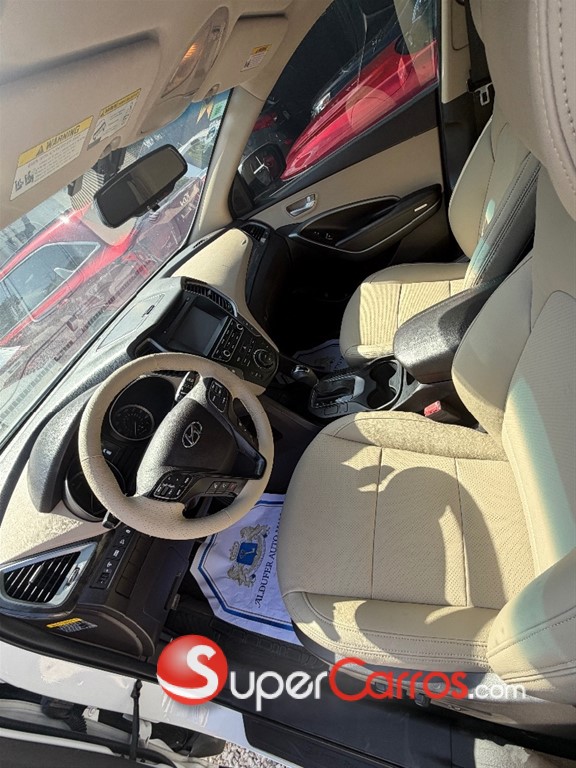 2017 Hyundai Santa Fe Sport Luxury — foto 9 / 12