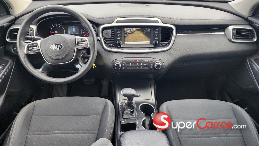 2020 Kia Sorento LX — foto 8 / 12