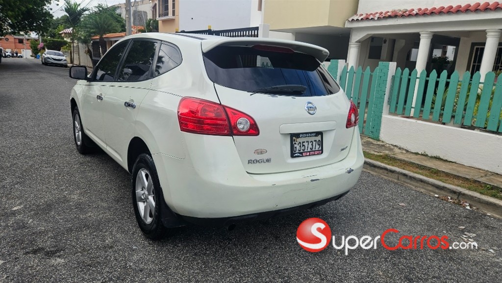 2010 Nissan Rogue — foto 4 / 10