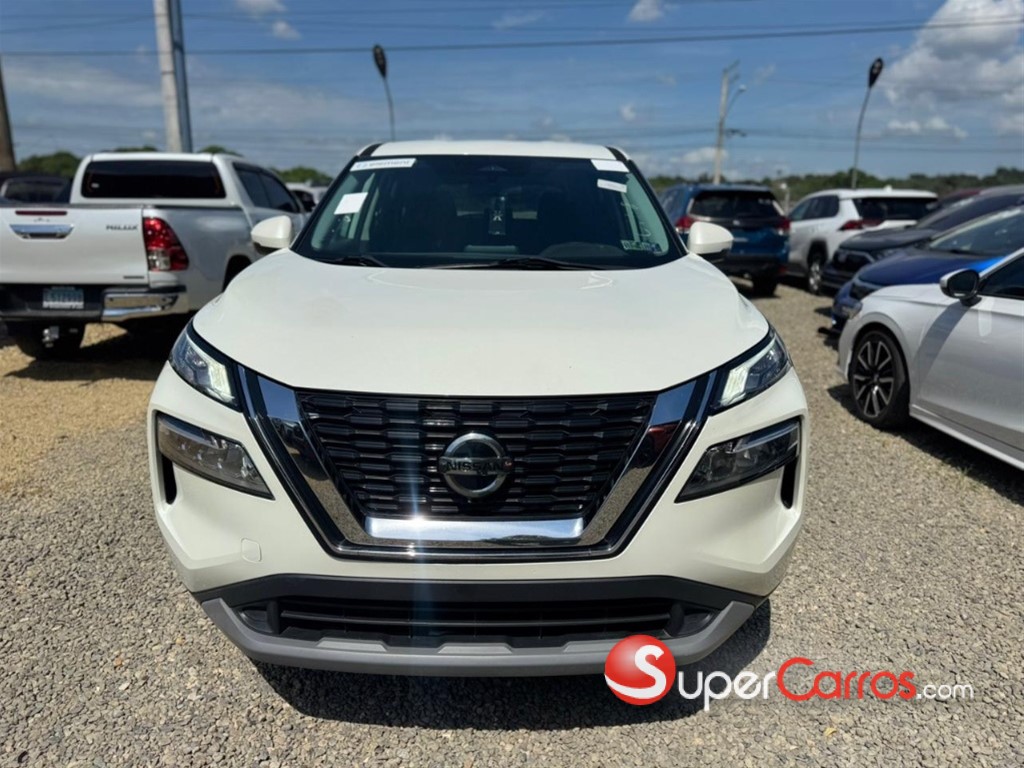 2021 Nissan Rogue SV — foto 3 / 11
