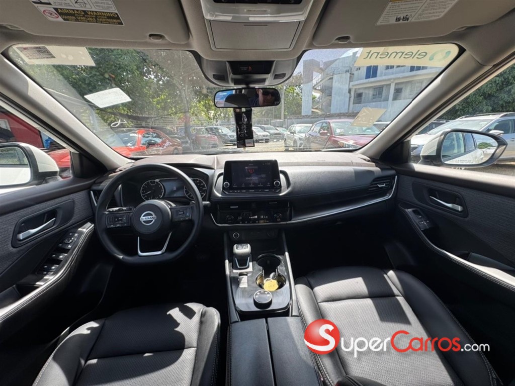 2021 Nissan Rogue SV — foto 8 / 11