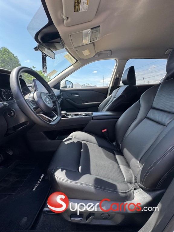 2021 Nissan Rogue SV — foto 9 / 11