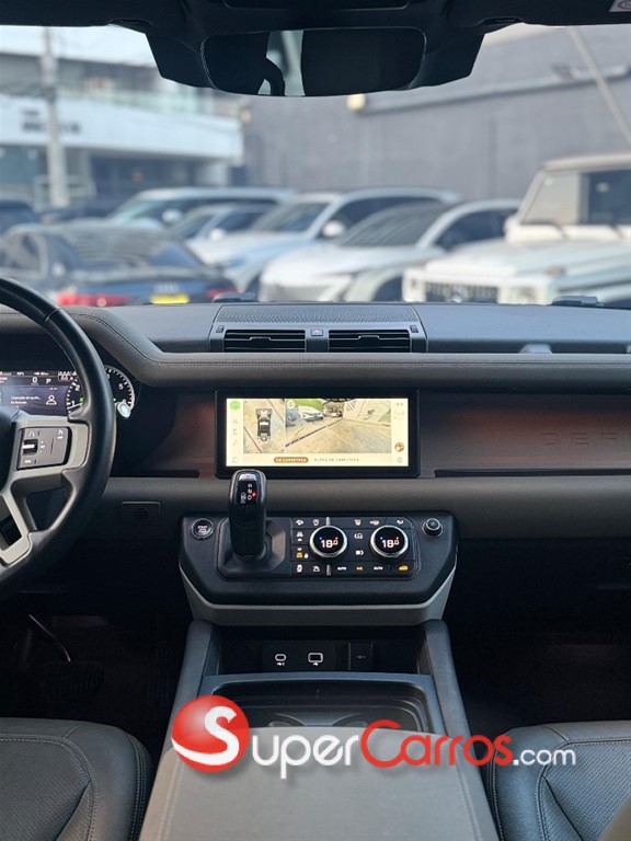 2023 Land Rover Defender 110 SE — foto 6 / 8
