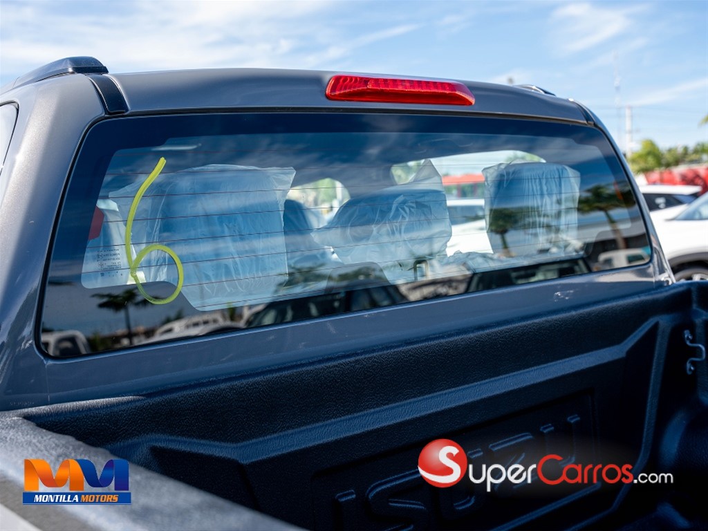2027 Isuzu DMAX LSE — foto 3 / 8