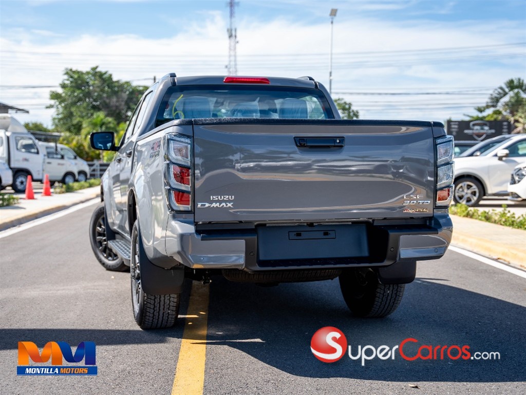 2027 Isuzu DMAX LSE — foto 7 / 8