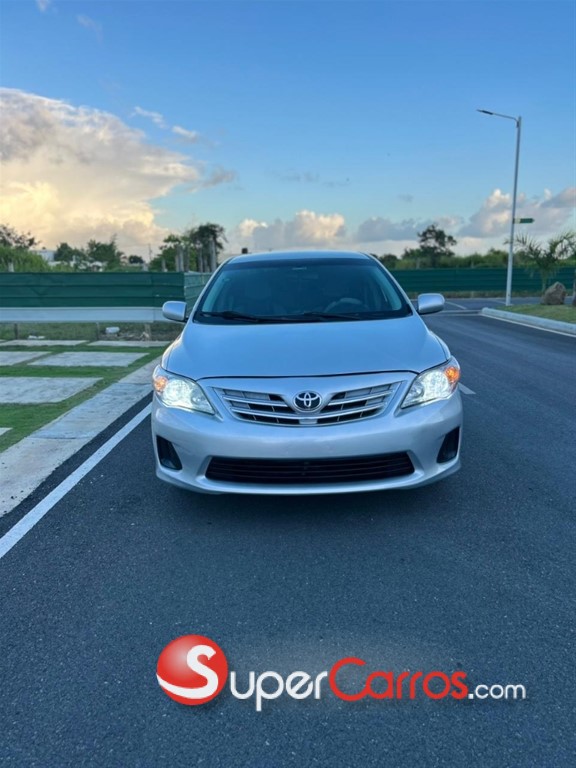 2013 Toyota Corolla LE — foto 3 / 8