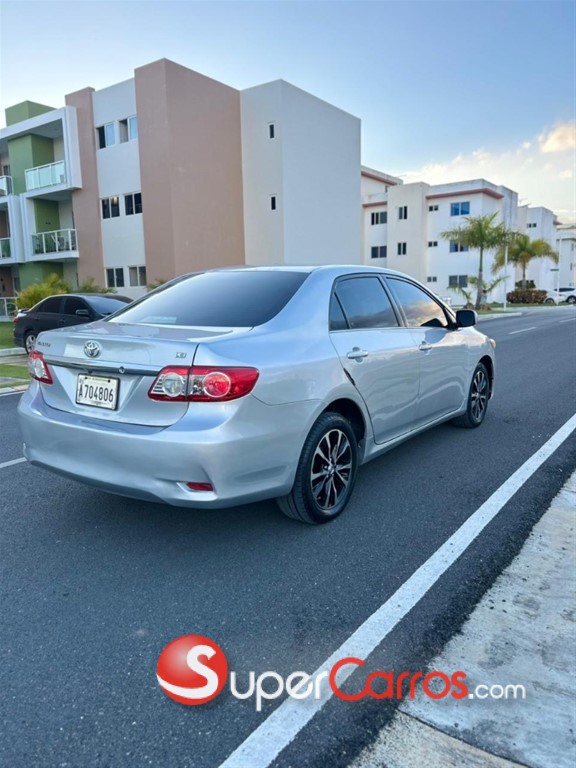2013 Toyota Corolla LE — foto 5 / 8