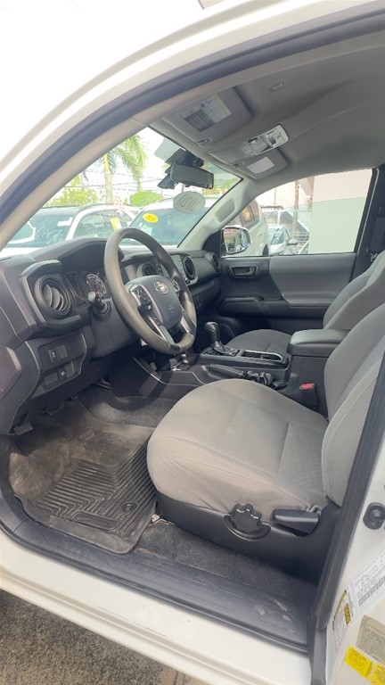 2019 Toyota Tacoma SR5 — foto 11 / 12