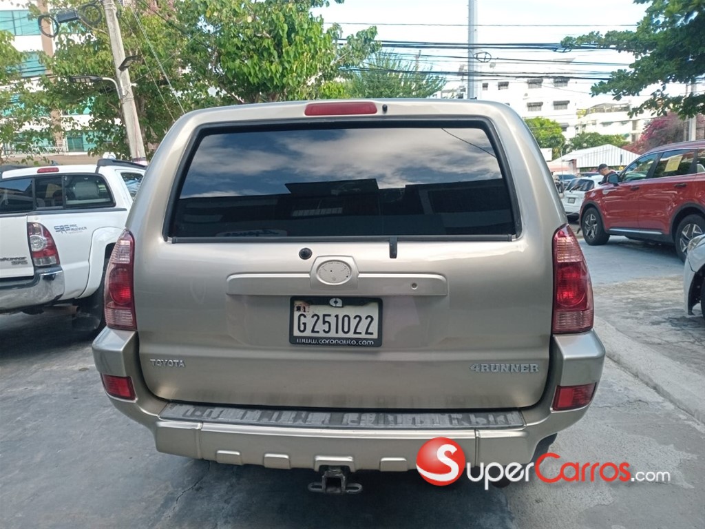 2004 Toyota 4 Runner — foto 6 / 12