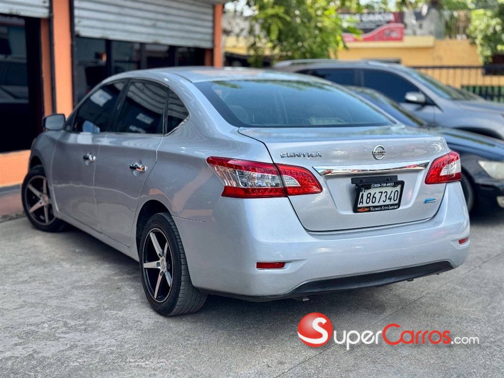 2014 Nissan Sentra SV — foto 6 / 11