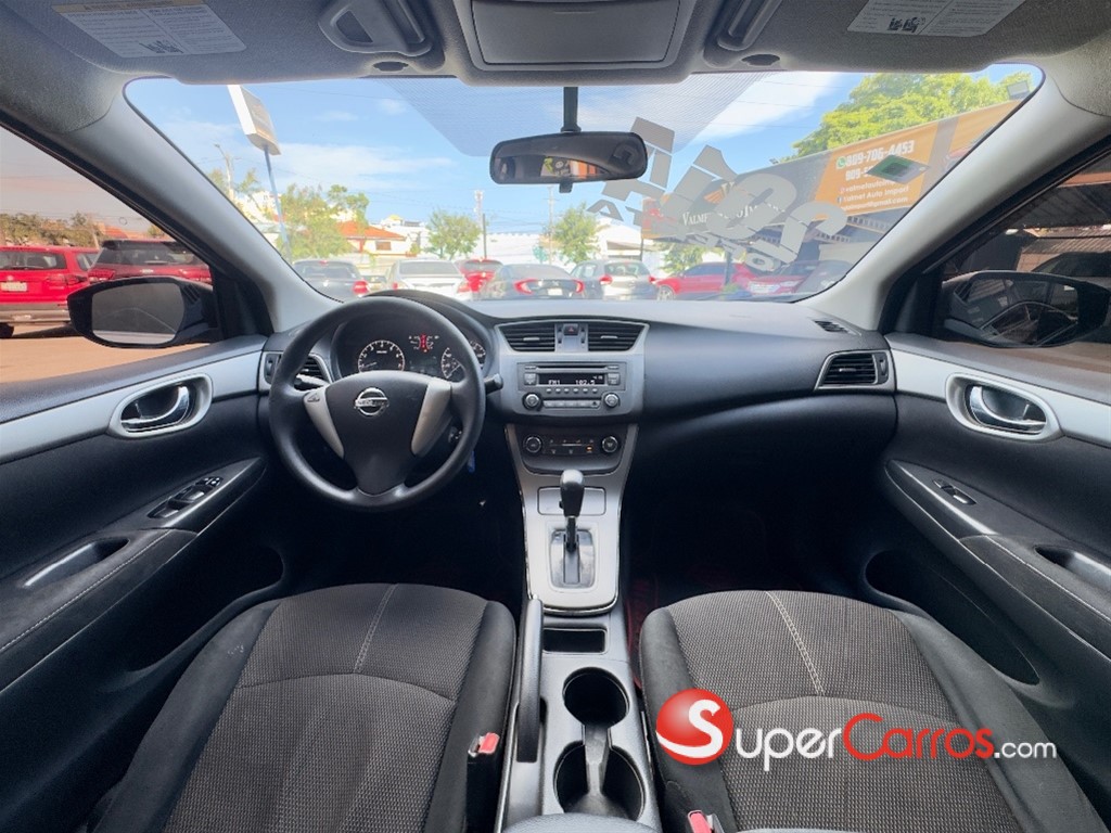 2014 Nissan Sentra SV — foto 8 / 11