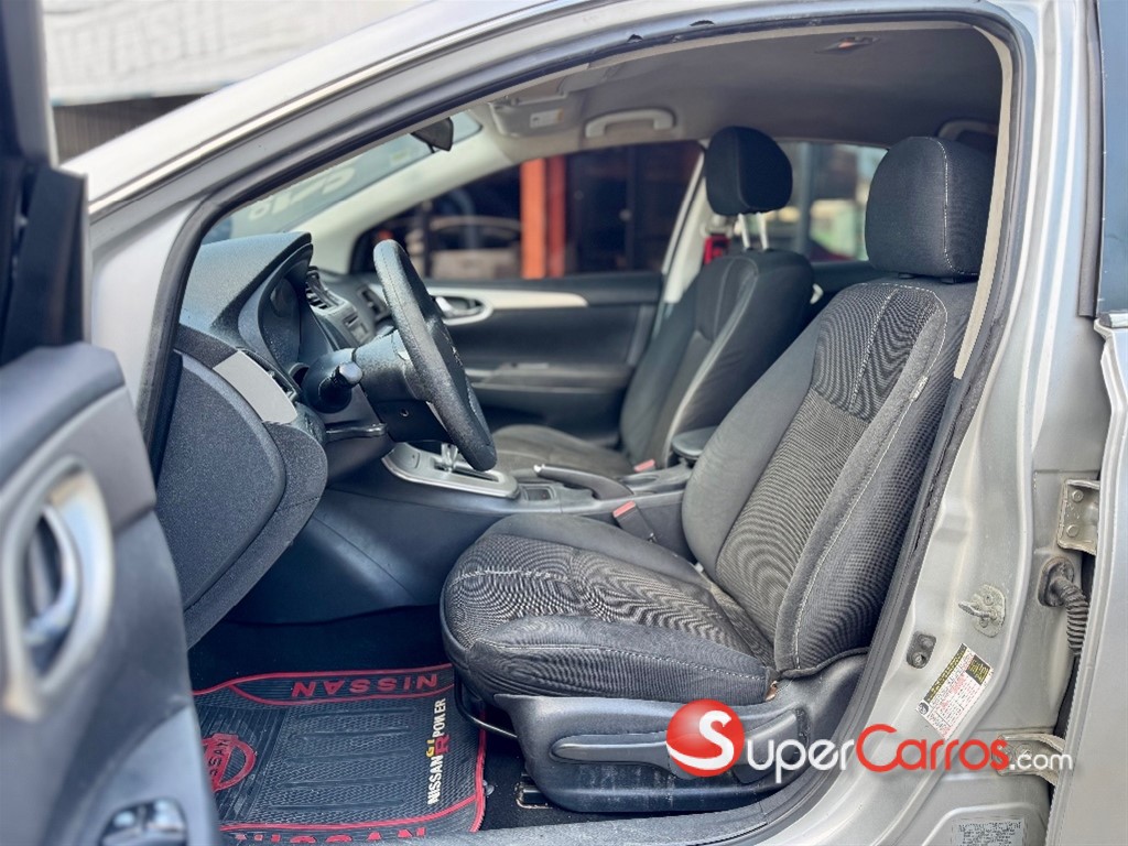 2014 Nissan Sentra SV — foto 10 / 11