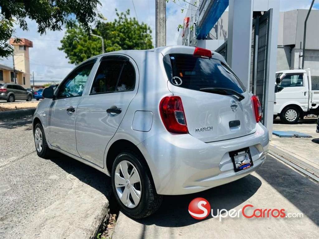 2020 Nissan March — foto 5 / 10